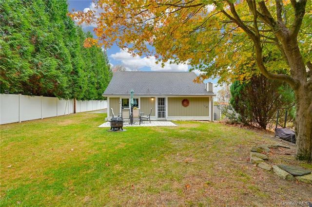 24 Baldwin Lane, Mahopac, NY 10541