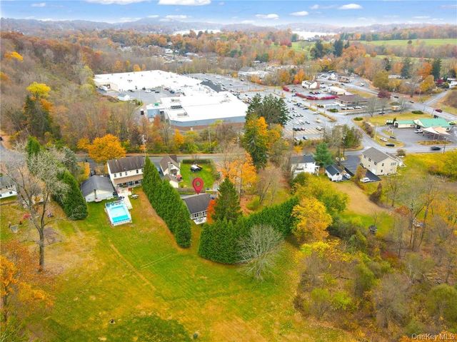 24 Baldwin Lane, Mahopac, NY 10541