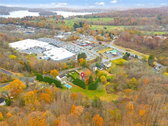 24 Baldwin Lane, Mahopac, NY 10541