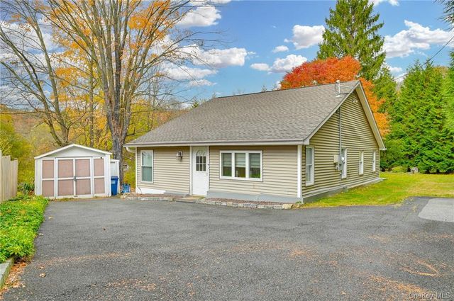24 Baldwin Lane, Mahopac, NY 10541