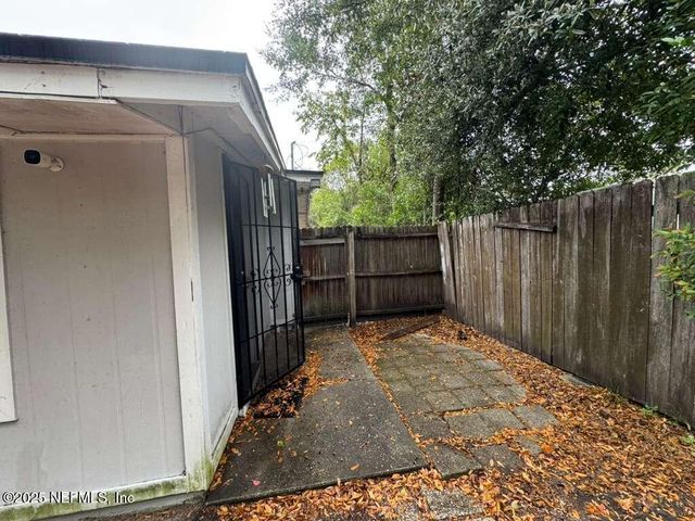 4817 HARLOW Boulevard, Jacksonville, FL 32210