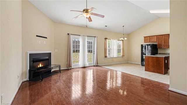 634 Meadowtop Circle, Burlington, NC 27217