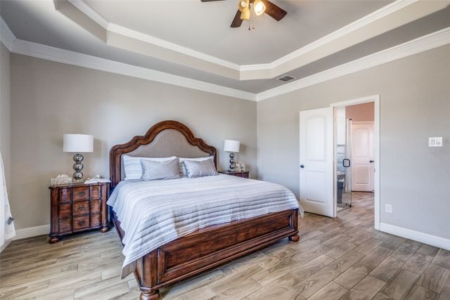 2325 Brookdale Drive, Arlington, TX 76014