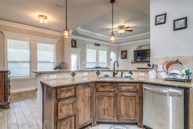 2325 Brookdale Drive, Arlington, TX 76014