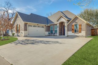 2325 Brookdale Drive, Arlington, TX 76014