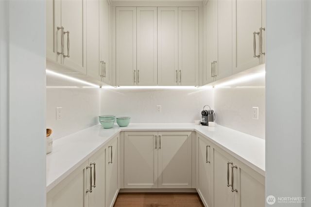 14515 SE 20th Place, Bellevue, WA 98007