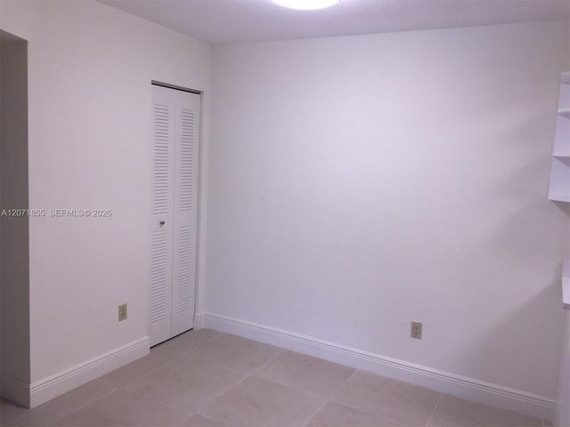 10740 N Kendall Drive L-14, Miami, FL 33176