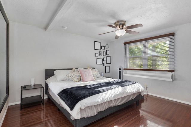 3442 S Carriage Avenue, Springfield, MO 65809