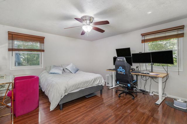 3442 S Carriage Avenue, Springfield, MO 65809