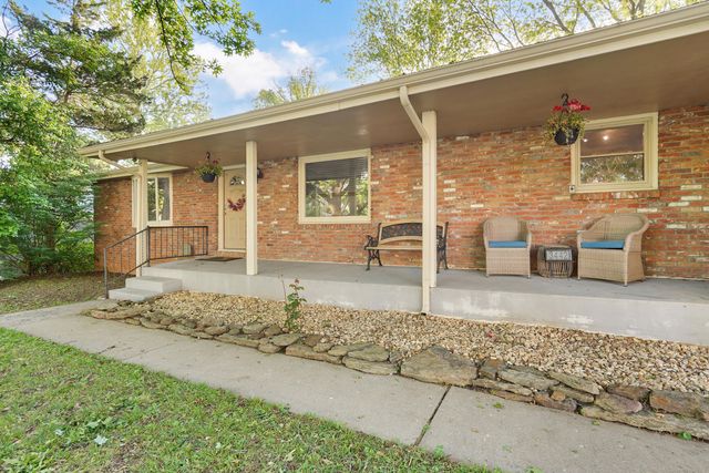 3442 S Carriage Avenue, Springfield, MO 65809