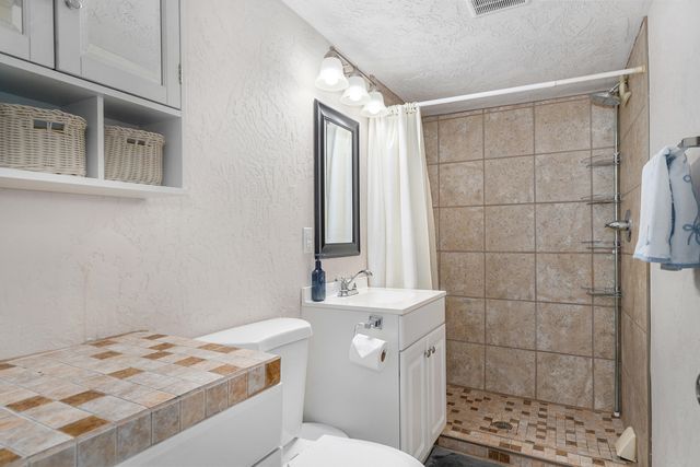 3442 S Carriage Avenue, Springfield, MO 65809