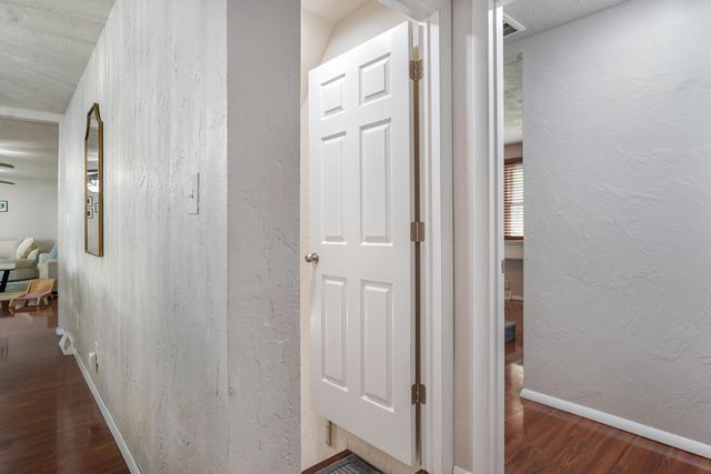 3442 S Carriage Avenue, Springfield, MO 65809
