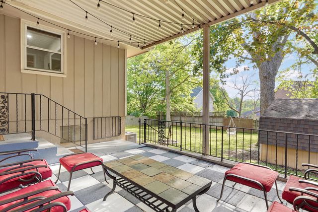 3442 S Carriage Avenue, Springfield, MO 65809