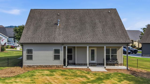 7900 Frostwood Lane, Ooltewah, TN 37363
