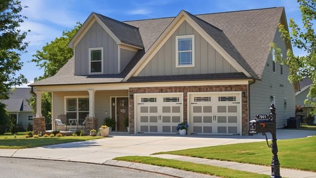 7900 Frostwood Lane, Ooltewah, TN 37363
