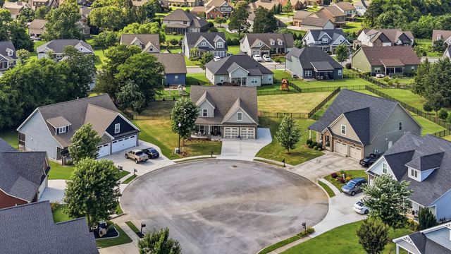 7900 Frostwood Lane, Ooltewah, TN 37363