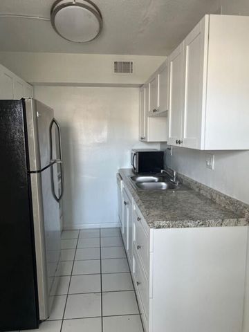 371 Sunshine Drive H2, Coconut Creek, FL 33066