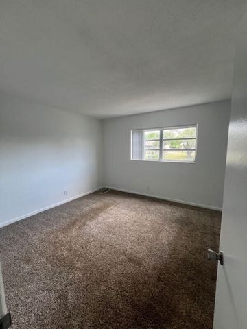 371 Sunshine Drive H2, Coconut Creek, FL 33066