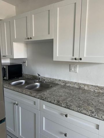 371 Sunshine Drive H2, Coconut Creek, FL 33066