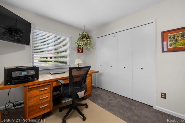 5135 Virgie Lane, West Bloomfield Charter Township, MI 48324
