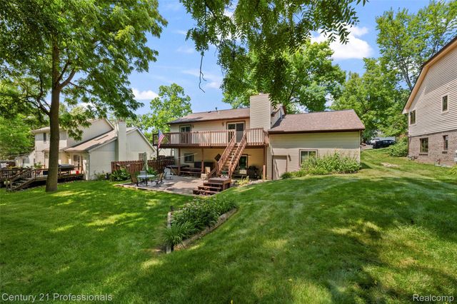 5135 Virgie Lane, West Bloomfield Charter Township, MI 48324
