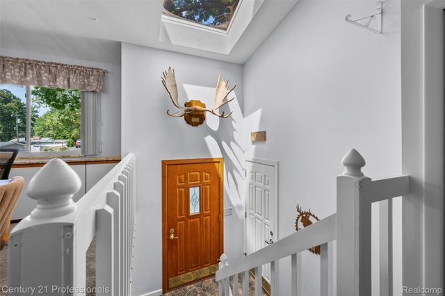 5135 Virgie Lane, West Bloomfield Charter Township, MI 48324