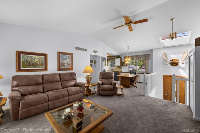 5135 Virgie Lane, West Bloomfield Charter Township, MI 48324