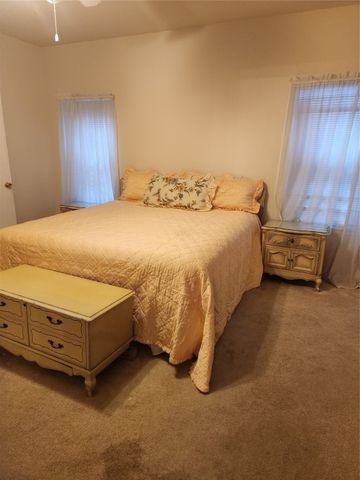 2952 Gospel Drive, Dallas, TX 75237