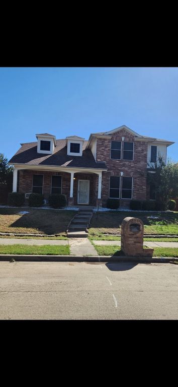 2952 Gospel Drive, Dallas, TX 75237