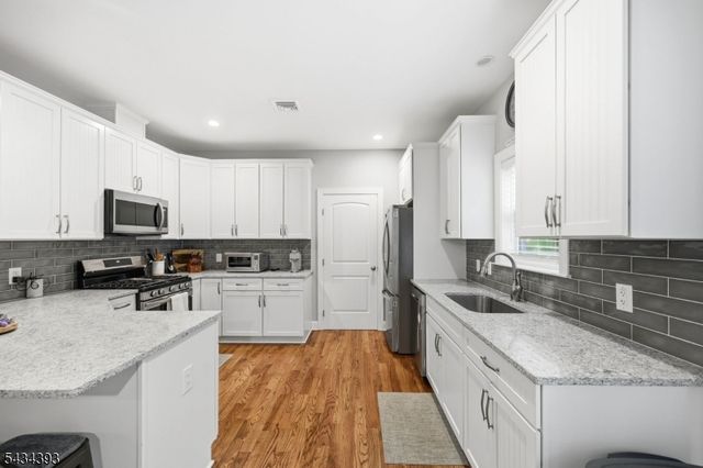 461 Westbrook Rd, Ringwood Boro, NJ 07456