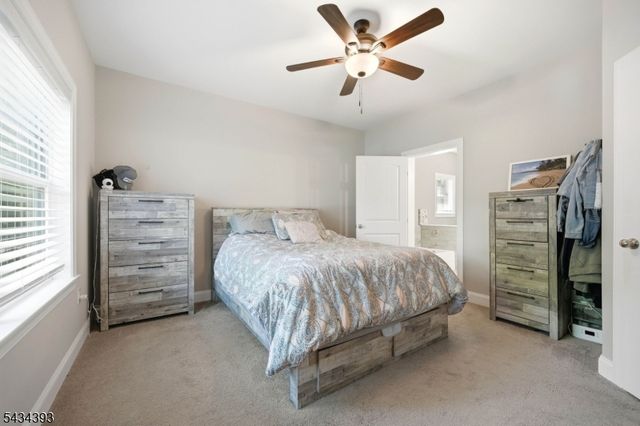 461 Westbrook Rd, Ringwood Boro, NJ 07456