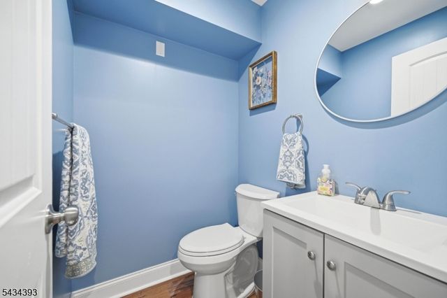 461 Westbrook Rd, Ringwood Boro, NJ 07456