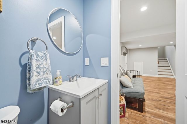 461 Westbrook Rd, Ringwood Boro, NJ 07456