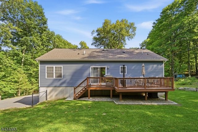 461 Westbrook Rd, Ringwood Boro, NJ 07456