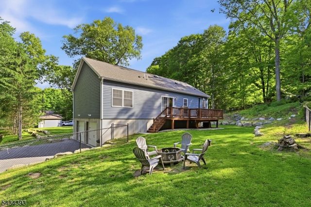 461 Westbrook Rd, Ringwood Boro, NJ 07456