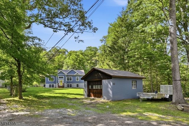 461 Westbrook Rd, Ringwood Boro, NJ 07456