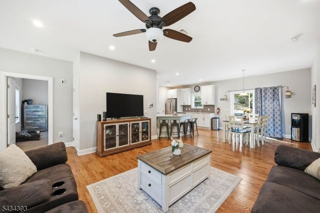 461 Westbrook Rd, Ringwood Boro, NJ 07456