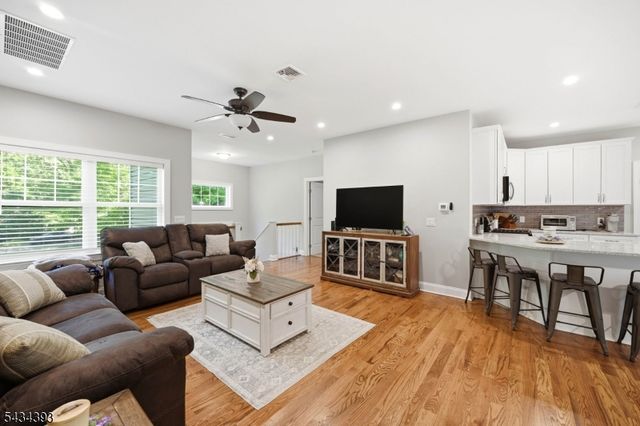 461 Westbrook Rd, Ringwood Boro, NJ 07456