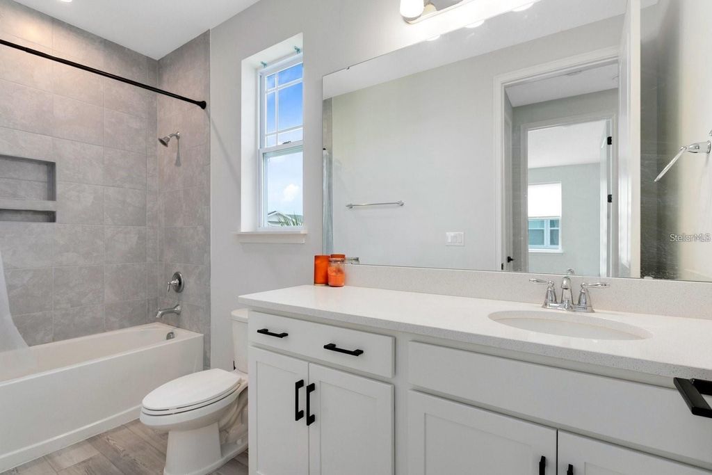 Image 12 of property listing at 13265 CORMACK LANE, Orlando, FL 32827