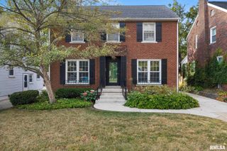 408 W FORREST HILL Avenue, Peoria, IL 61604