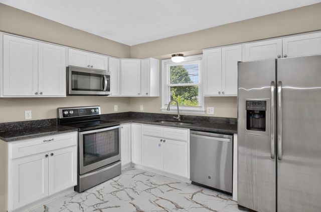 109 Lige Court, Nicholasville, KY 40356
