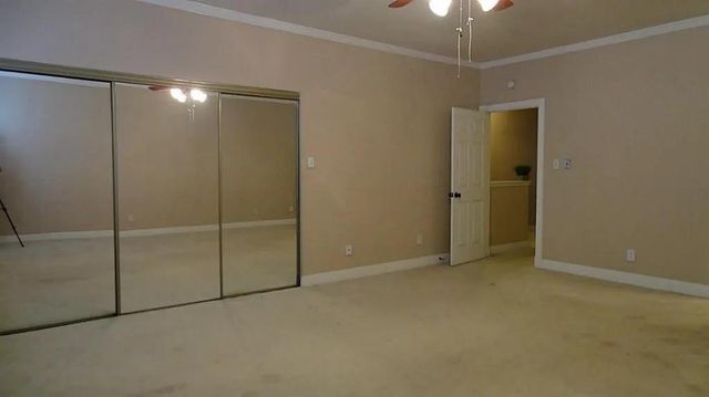 17465 Red Oak Drive 7465, Houston, TX 77090