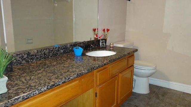 17465 Red Oak Drive 7465, Houston, TX 77090