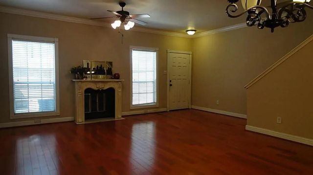 17465 Red Oak Drive 7465, Houston, TX 77090