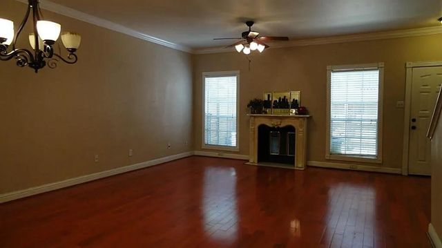 17465 Red Oak Drive 7465, Houston, TX 77090