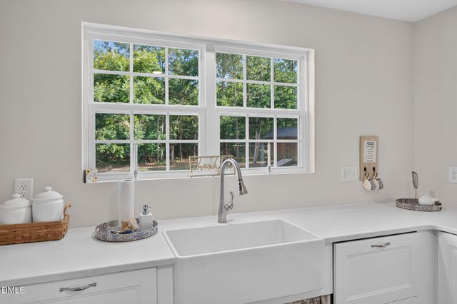 499 Jumping Run Road, Dunn, NC 28334