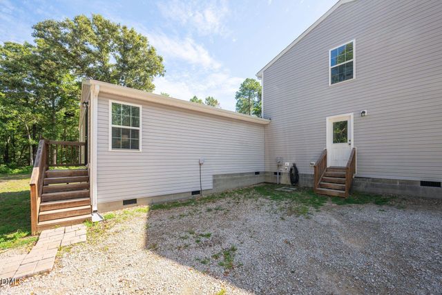 499 Jumping Run Road, Dunn, NC 28334