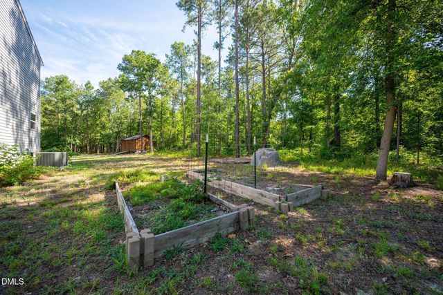 499 Jumping Run Road, Dunn, NC 28334