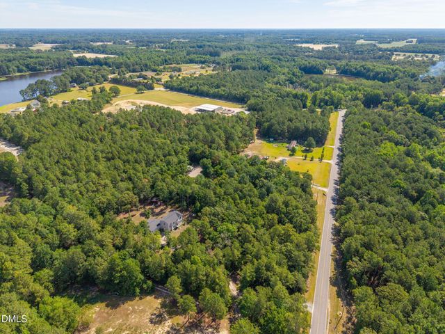 499 Jumping Run Road, Dunn, NC 28334