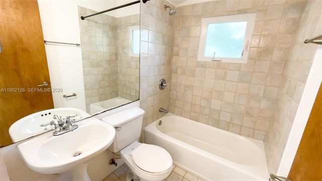 796 NE 88th St, Miami, FL 33138